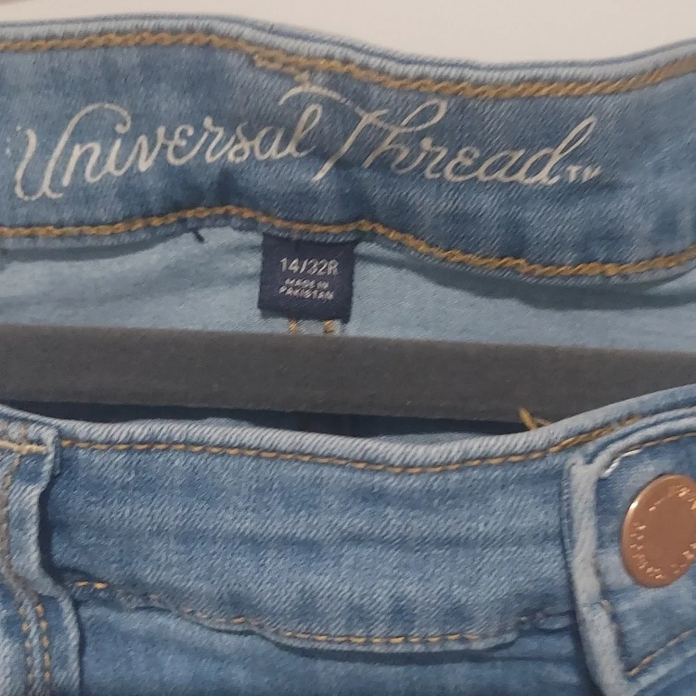 Universal Thread Jean Bundle - Picture 6 of 13